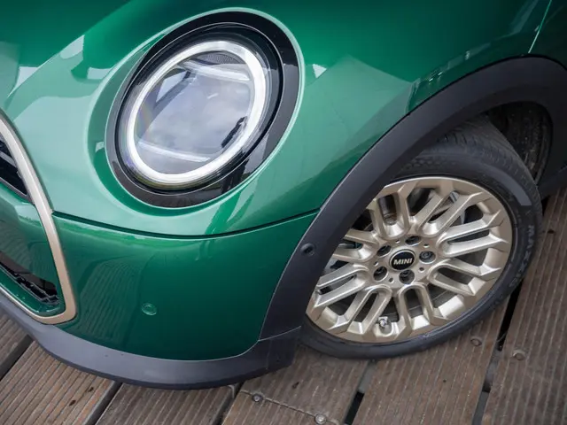 MINI 5-Deurs Cooper C 2024 Benzine 13