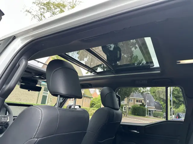 Toyota Land Cruiser 2.8 D-4D President 2025 Diesel 39