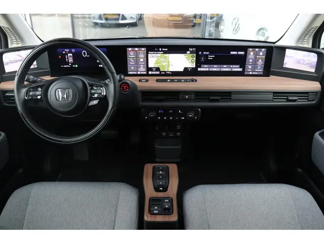 Honda e ADVANCE 17" *6.192KM* 2022 Elektrisch 3