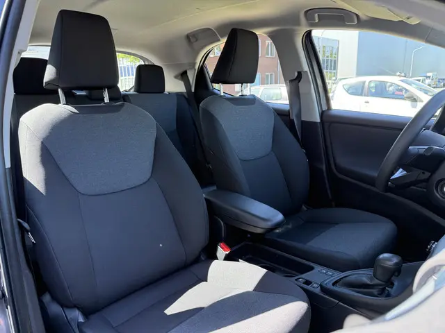 Mazda 2 Hybrid 1.5 Prime-line 2024 Hybride Benzine 13