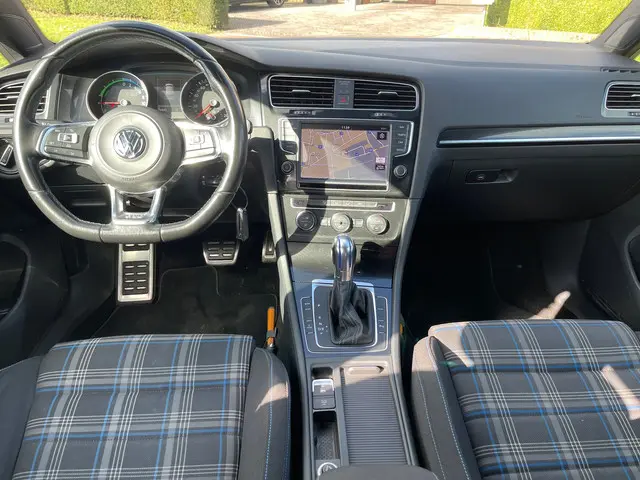 Volkswagen Golf 1.4 TSI GTE 2015 Hybride Benzine 9
