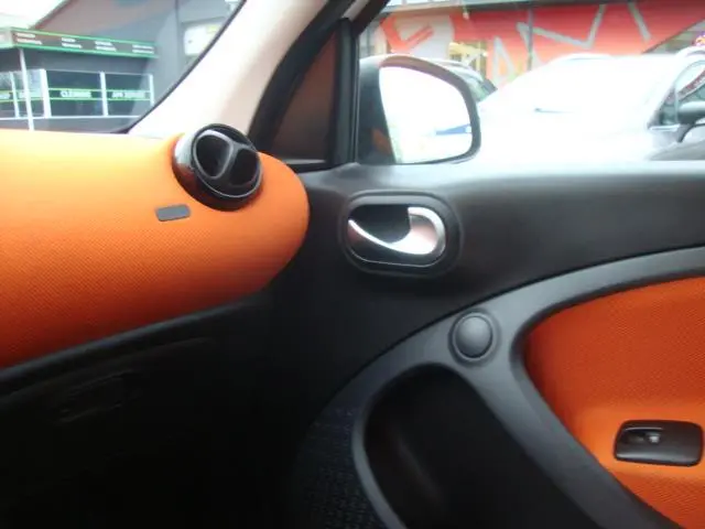 Smart Forfour 1.0 Joy Edition ( BJ 2015 +Airco ) 2015 Benzine 18
