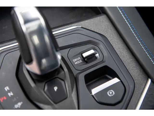 Lynk & Co 01 1.5 Plug-in Hybrid 2023 Hybride Benzine 30