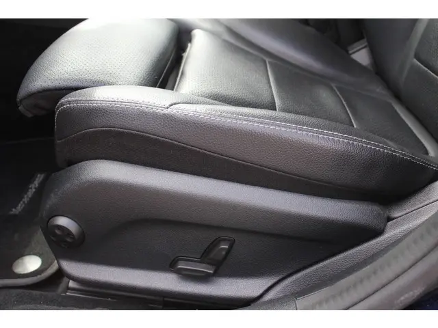 Mercedes-Benz C-Klasse 160 Estate Ambition 2019 Benzine 19