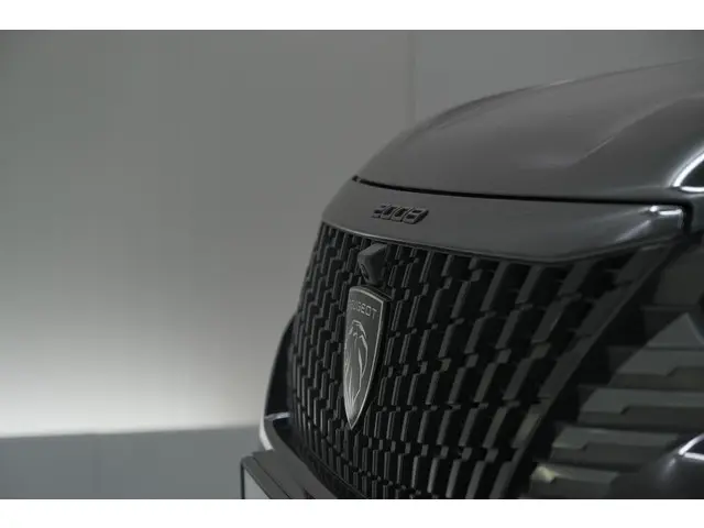 Peugeot 2008 PureTech 130 EAT8 Allure 2024 Benzine 19