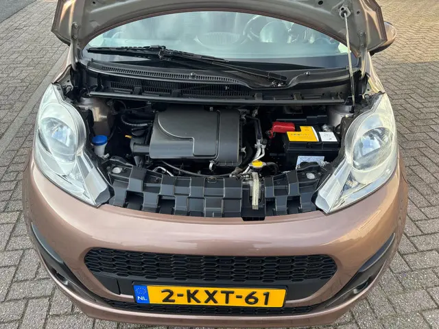Peugeot 107 GERSEVEERD 2013 Benzine 13