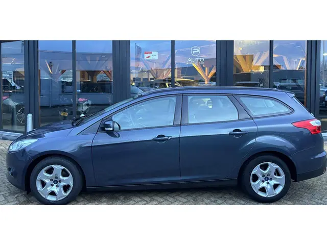 Ford Focus Wagon 1.0 EcoBoost Lease Trend 2013 Benzine 4