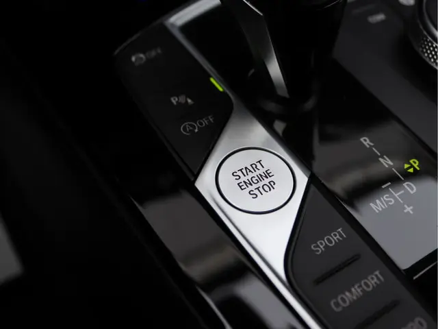 BMW 1 Serie 118i Business Edition 2022 Benzine 44