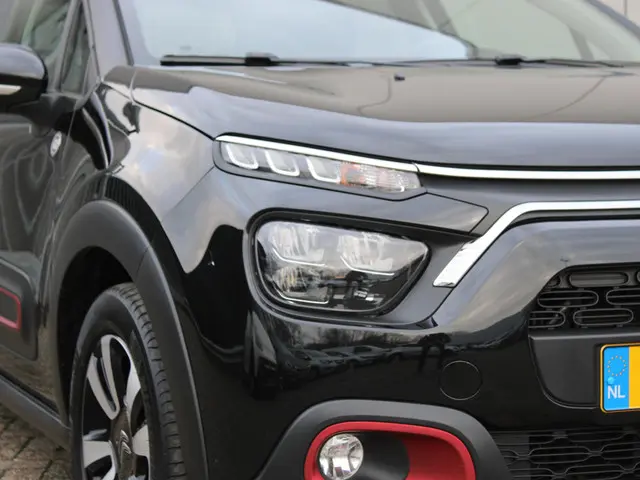 Citroën C3 1.2 PureTech C-Series 2021 Benzine 16