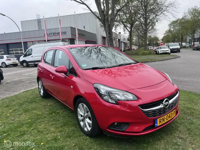 Opel Corsa 1.4 Favourite 2018 Benzine 4