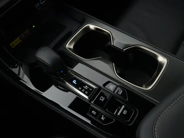 Lexus NX 450h+ Luxury Line Limited 2024 Hybride Benzine 36