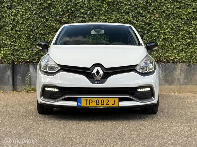 Renault Clio 1.6 R.S. | 200PK | Automaat | Leder 2014 Benzine 15
