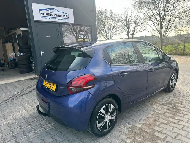 Peugeot 208 1.2 PureTech Blue Lion 2016 Benzine 4