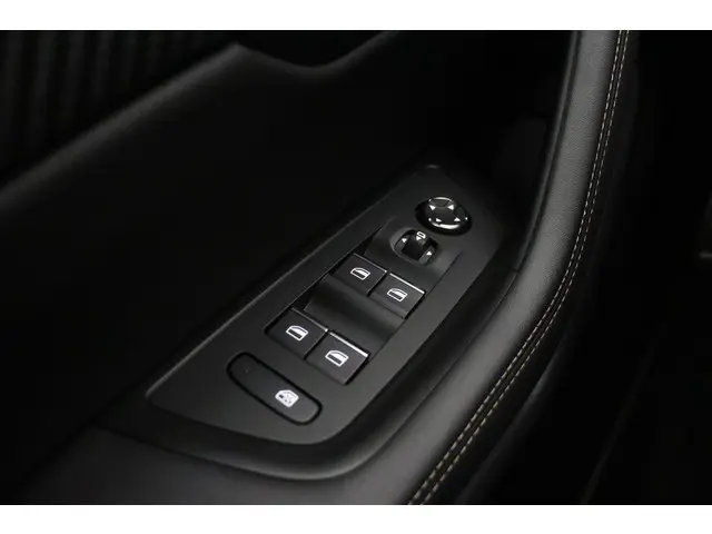 Peugeot 508 SW 1.6 HYbrid 225 GT 2023 Hybride Benzine 21