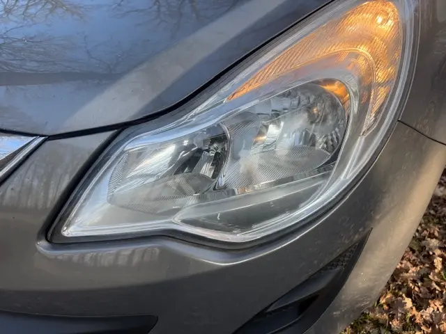 Opel Corsa 1.4-16V 2013 Benzine 22