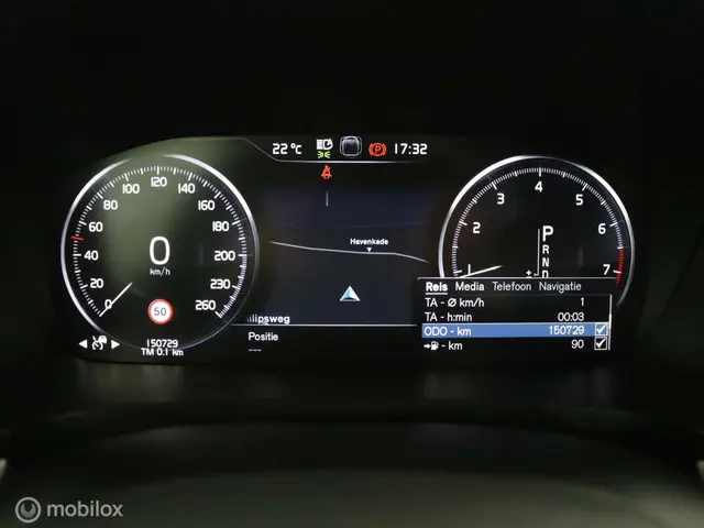 Volvo V90 2.0 T4 R-Design | ACC | PILOT | LEER | 2019 Benzine 21