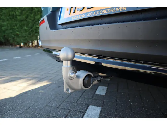 Volvo XC40 2.0 B4 Plus Dark 2025 Benzine 11