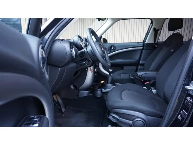 MINI Countryman 1.6 122pk Knockout Edition 2014 Benzine 7