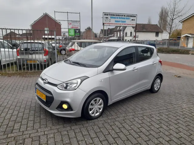 Hyundai i10 1.0i i-Motion Comfort 2016 Benzine 15