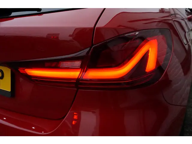 BMW 1 Serie 118i 2020 Benzine 19
