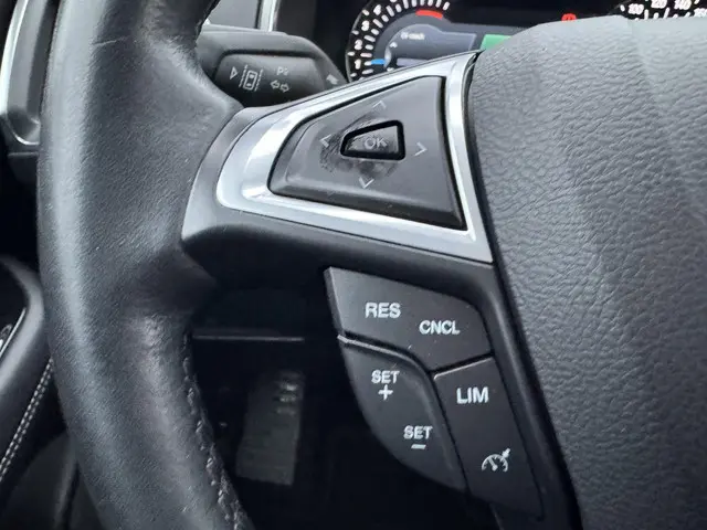 Ford Galaxy 2.5 Hybrid Titanium 2022 Hybride Benzine 21