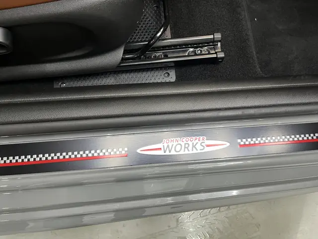 MINI Cooper Mini 2.0 John Works Chili 2019 Benzine 27