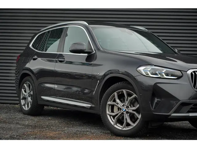 BMW X3 xDrive30e 2022 Hybride Benzine 31