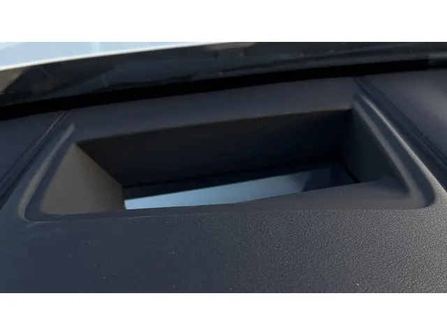 BMW X1 sDrive20i High Executive 2019 Benzine 18