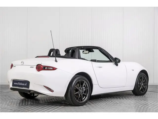 Mazda MX-5 2