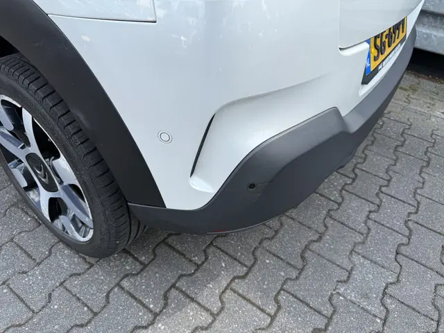Citroën C4 Cactus 1.2 PureTech Shine 2018 Benzine 12