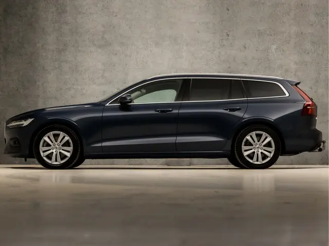 Volvo V60 2.0 B3 Business Sport 2020 Hybride Benzine 2