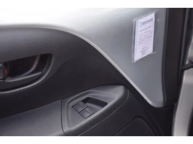 Peugeot 108 1.0 e-VTi Active 2021 Benzine 8