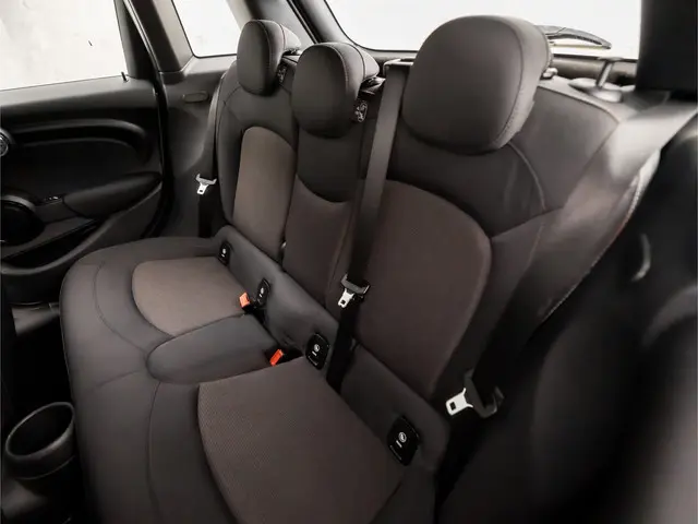 MINI One Mini 1.5 Business Sport 2020 Benzine 14