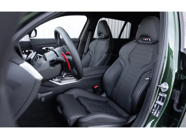 BMW M3 3-serie Touring xDrive Competition 2024 Benzine 6