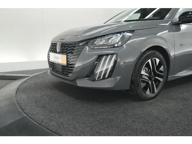 Peugeot 208 PureTech 100 Allure 2024 Benzine 20