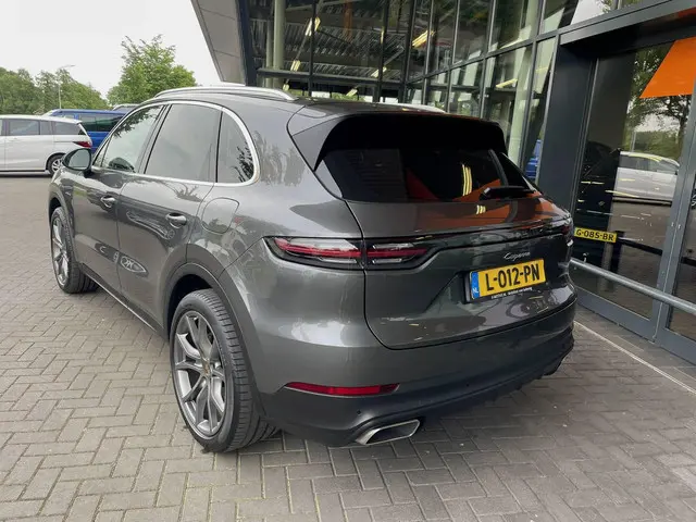 Porsche Cayenne 3.0 E-Hybrid 2021 Hybride Benzine 13