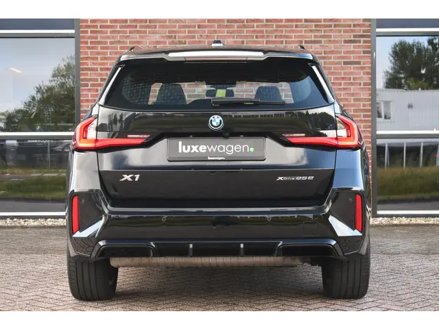 BMW X1 xDrive25e M-Sport 2024 Hybride Benzine 8