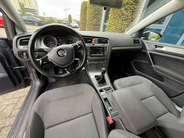 Volkswagen Golf 1.2 TSI Trendline 2013 Benzine 8