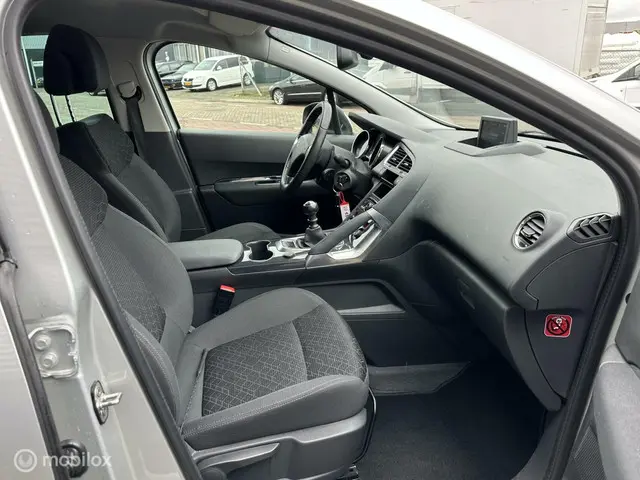 Peugeot 3008 1.2 PureTech Style 2015 Benzine 13