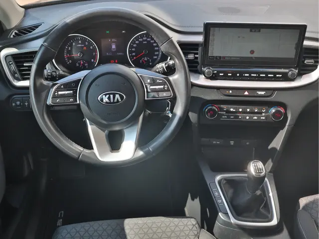 Kia Ceed 1.0 T-GDi DynamicLine 2021 Benzine 11
