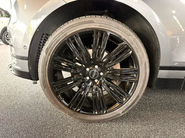Land Rover Range Rover Velar R-Dynamic 2018 Benzine 6