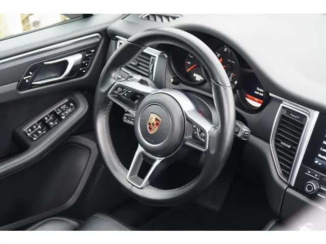 Porsche Macan 2.0 2018 Benzine 13
