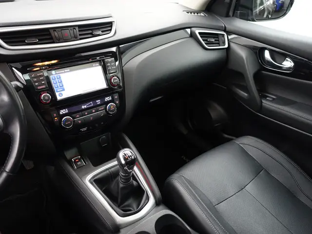 Nissan QASHQAI 1.2 Tekna- 2017 Benzine 9