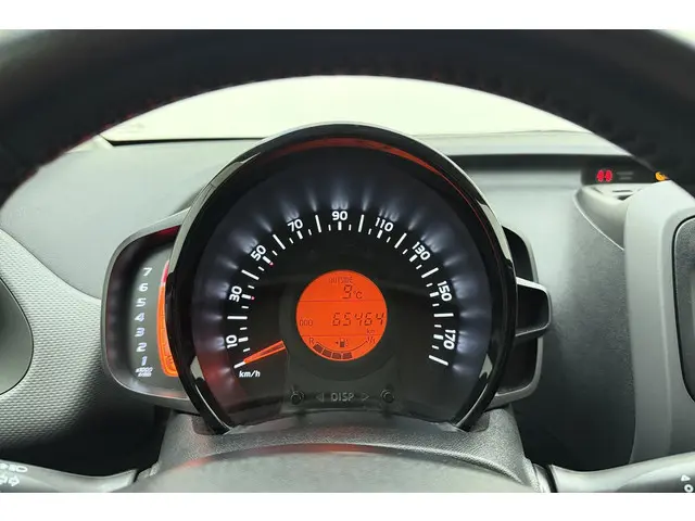 Peugeot 108 1.0 e-VTi Active 2020 Benzine 24