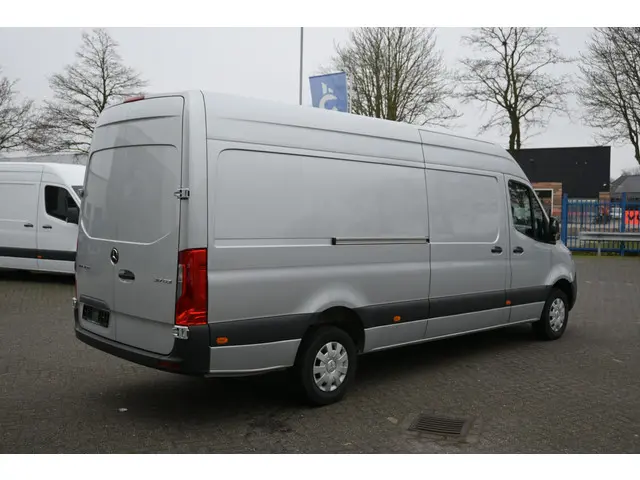 Mercedes-Benz Sprinter 317 CDI L3H2 2024 Diesel 3