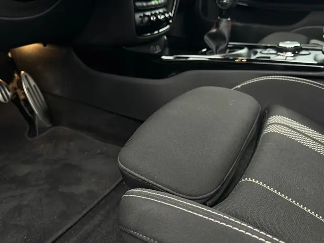 MINI Clubman Mini 1.5 One Salt Business 2016 Benzine 12