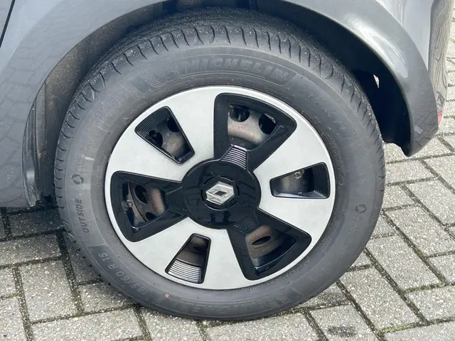 Renault Twingo 1.0 SCe Collection 2019 Benzine 23