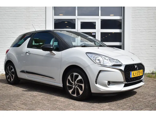 DS DS 3 PureTech 82 Business 2016 Benzine 16