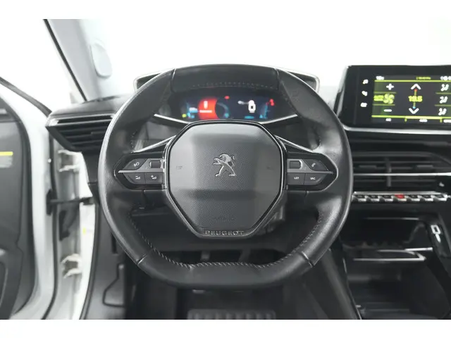 Peugeot 2008 PureTech 130 Allure 2020 Benzine 32