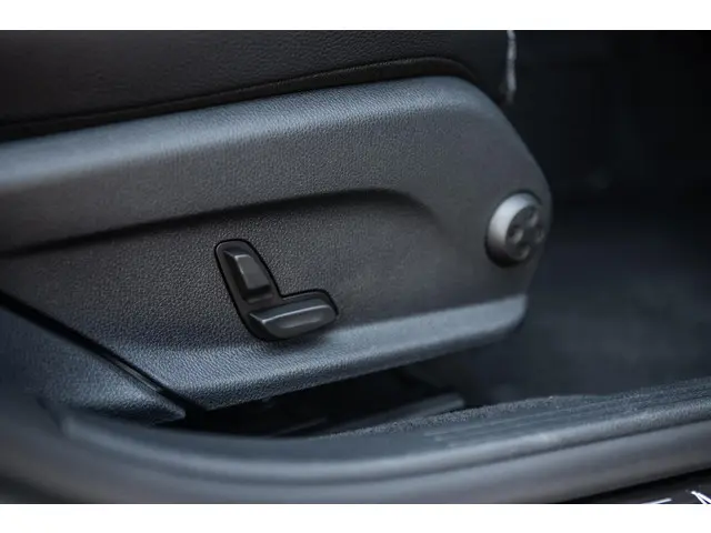 Mercedes-Benz E-Klasse 200 Premium Plus 2018 Benzine 10